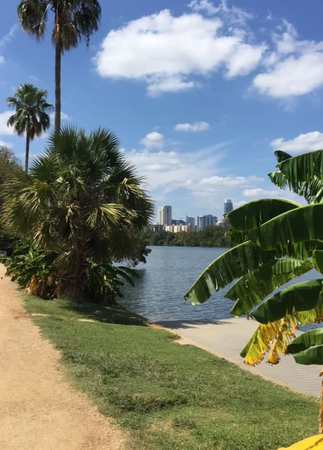 Festival Beach trailhead at Ann and Roy Butler Hike-and-Bike Trail