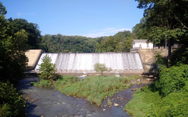 Lake Roland Dam at Lake Roland Park