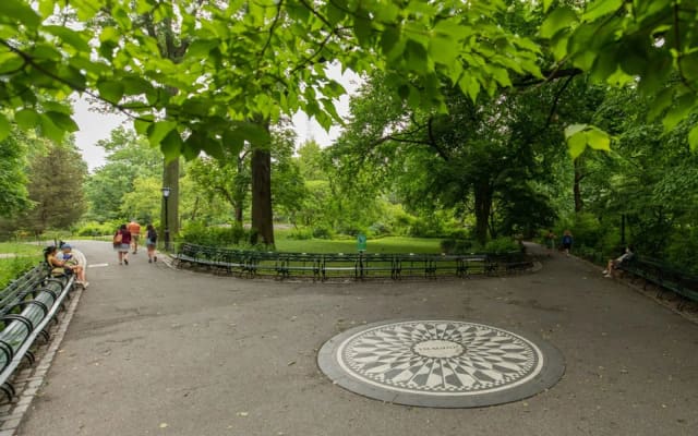 Strawberry Fields & Imagine Mosaic in Central Park