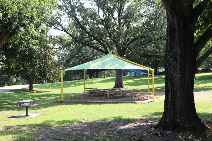 Oak Room shaded picnic area
