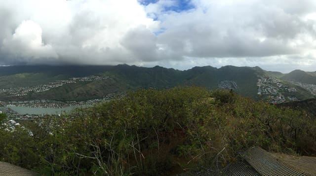 Koko Crater Trailhead at Koko Crater Railway Trail