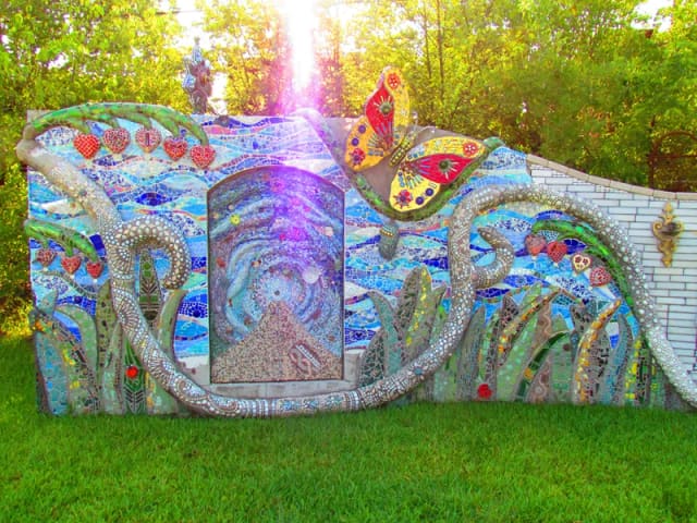 The Memory Wall at Smither Park