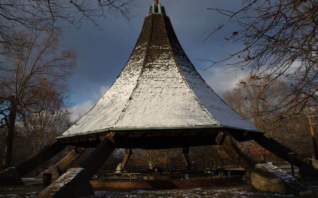 Hogan's Fountain Pavilion at Cherokee Park