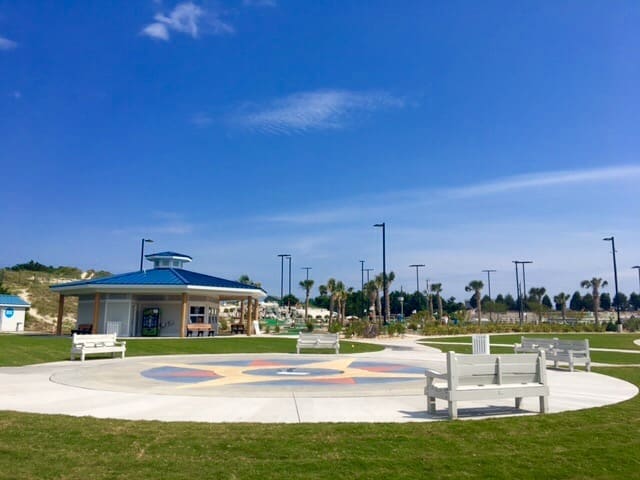 Splash pad and concessions building at Atlantic Beach Town Park