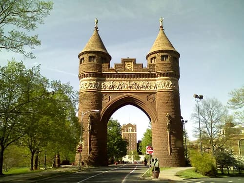 Soldiers and Sailors Memorial Arch at Bushnell Park