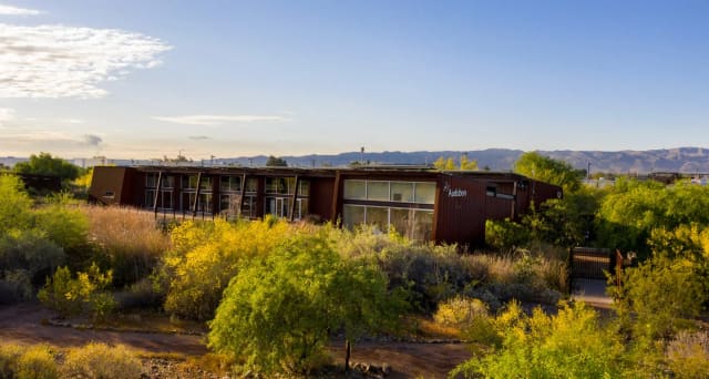 Southeast 7th Street Trailhead at Rio Salado Habitat Restoration Area