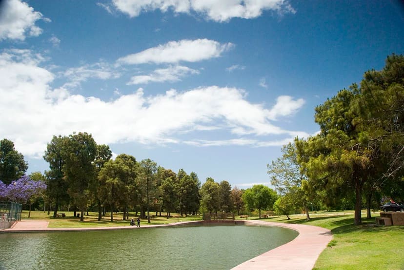 Lake and open landscape at El Dorado East Regional Park